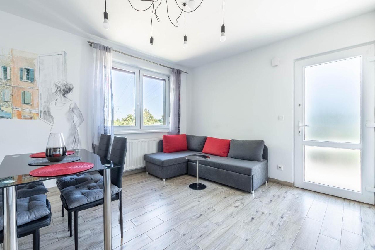Zakatki Swiata Apartment พอซนาน ภายนอก รูปภาพ